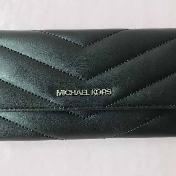 Michael Kors Jet Set Travel LG Trifold Women's Wallet - Black MSRP $328 - Picture 5 of 14